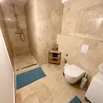 Apartamento Tolle Zentrale Stadtwohnung In Berlin-weissensee-prenzlauer Berg Berlim