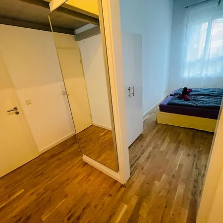 Tolle Zentrale Stadtwohnung In Berlin-weissensee-prenzlauer Berg * Berlim