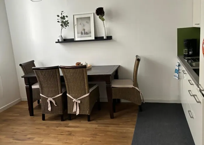 Tolle Zentrale Stadtwohnung In Berlin-weissensee-prenzlauer Berg