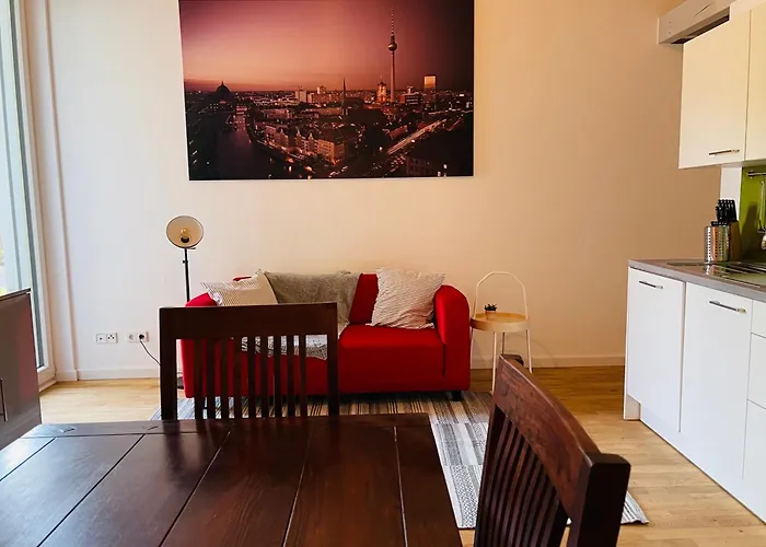 Tolle Zentrale Stadtwohnung In Berlin-weissensee-prenzlauer Berg Lägenhet *