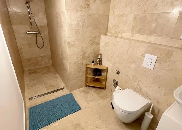 アパート Tolle Zentrale Stadtwohnung In Berlin-weissensee-prenzlauer Berg ベルリン