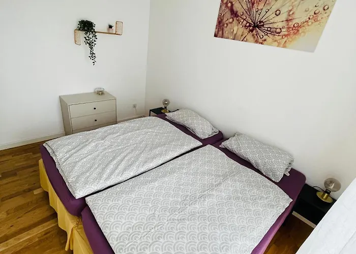 Tolle Zentrale Stadtwohnung In Berlin-weissensee-prenzlauer Berg