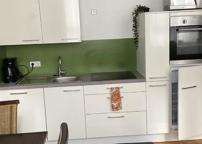 Tolle Zentrale Stadtwohnung In Berlin-weissensee-prenzlauer Berg 아파트 *